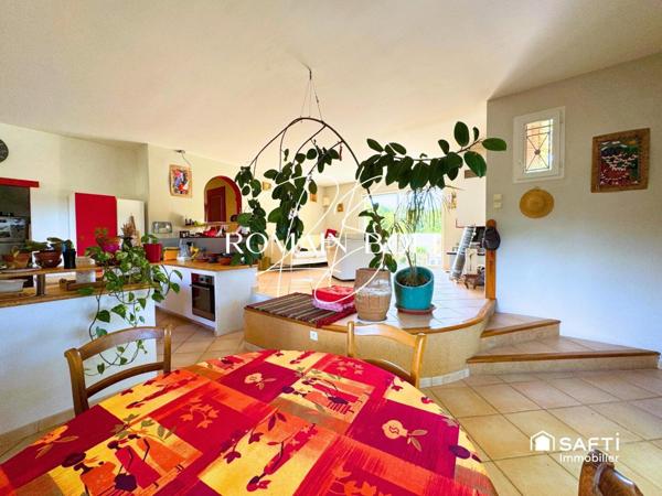 Maison 4 pièces de 156m2 sur 1786m2 de terrain avec piscine