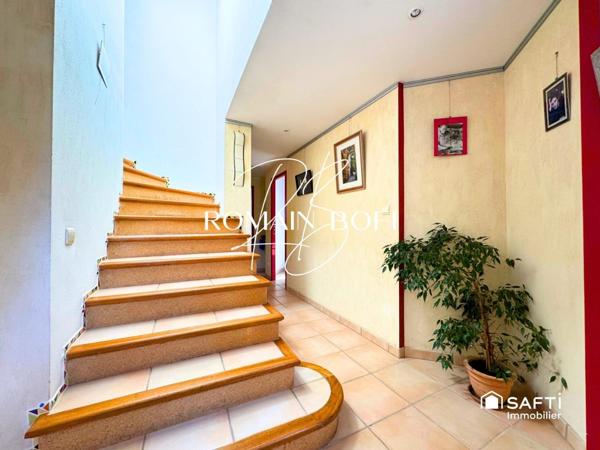 Maison 4 pièces de 156m2 sur 1786m2 de terrain avec piscine