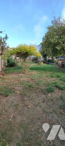 BENER Maison trois chambres avec jardin et garage 