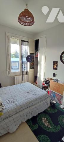 BENER Maison trois chambres avec jardin et garage 
