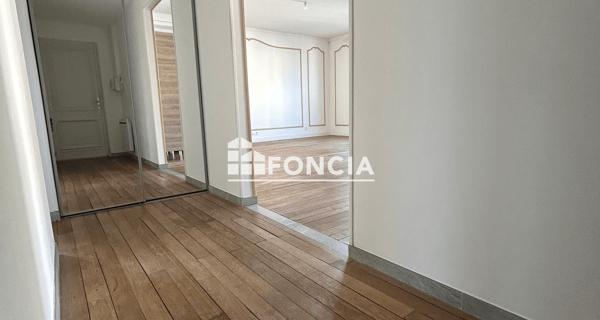 Location Appartement 5 pièces 95.18 m² - Rethel 08300