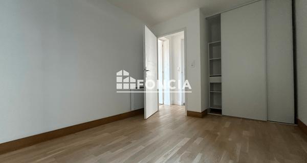 Location Appartement 5 pièces 95.18 m² - Rethel 08300