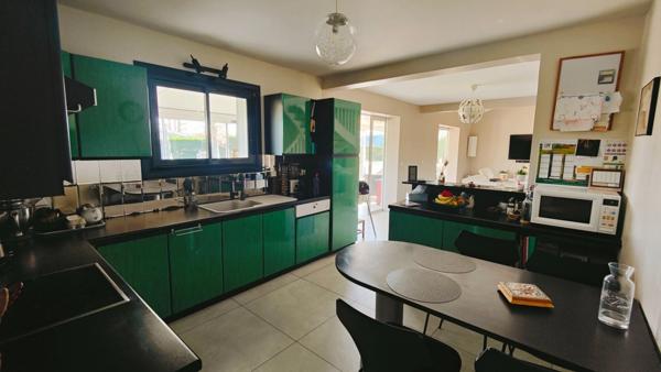 Maison coup de coeur de 6 pièces avec piscine, véranda, emplacement privilégié, SAINT JEAN D'ILLAC (33)