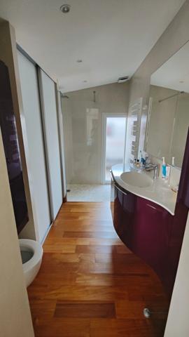 Maison coup de coeur de 6 pièces avec piscine, véranda, emplacement privilégié, SAINT JEAN D'ILLAC (33)