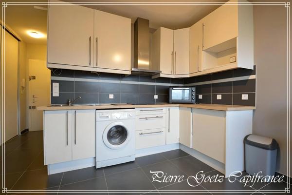 Appartement 2 pièces avec grand balcon à l’Esplanade, idéal pour habiter ou investir à Strasbourg.