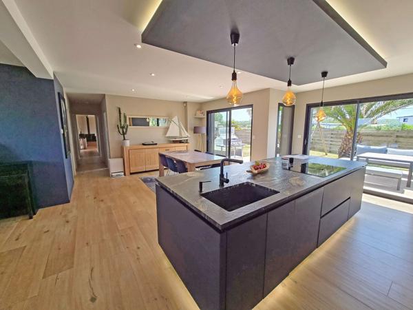 Belle maison contemporaine 7 pieces 500 metres de la plage Guisseny