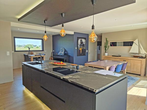 Belle maison contemporaine 7 pieces 500 metres de la plage Guisseny