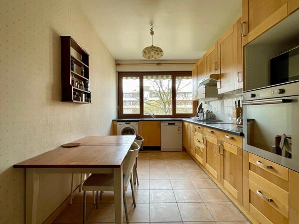 Appartement à vendre 5 pièces NOISY LE ROI (78)