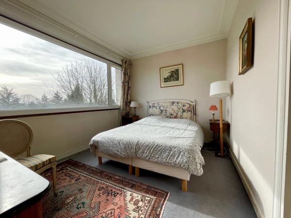 Appartement à vendre 5 pièces NOISY LE ROI (78)