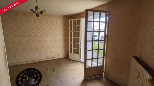 Maison de plain pied à rénover - La Chapelle Bâton