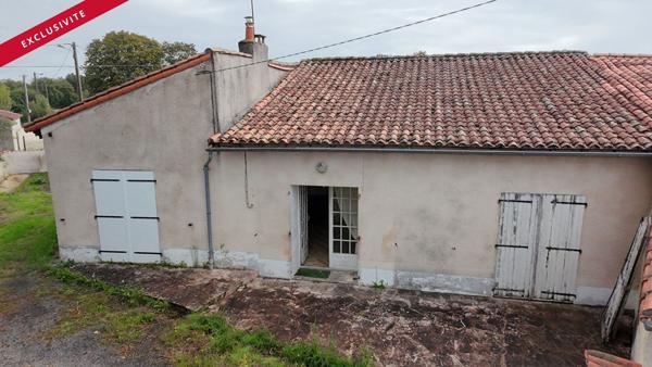 Maison de plain pied à rénover - La Chapelle Bâton