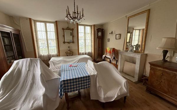 Maison à vendre    6 pièces •  Cozes