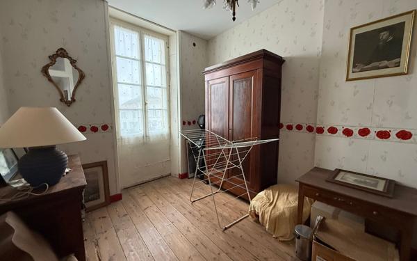 Maison à vendre    6 pièces •  Cozes