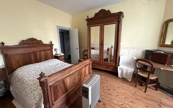 Maison à vendre    6 pièces •  Cozes