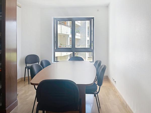 Appartement Suresnes 3 pièce(s) 71.50 m2