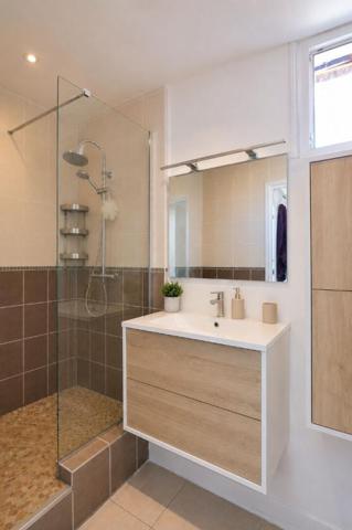 Appartement rénové 3 chambres ? 94 m² au sol ? Proche centre-ville