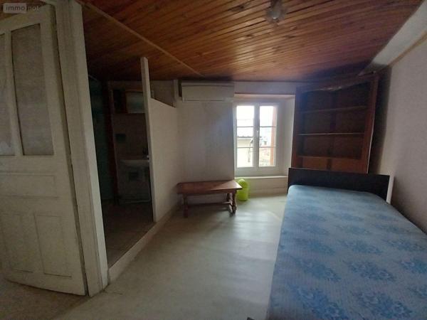 Maison à vendre à Saint-Flour dans le Cantal (15100), ref : FG/2404