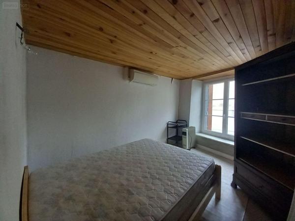 Maison à vendre à Saint-Flour dans le Cantal (15100), ref : FG/2404