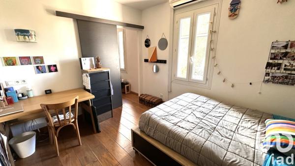 Maison 7 pièces de 204 m² à Hyères (83400)