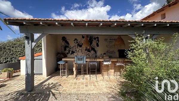 Maison 7 pièces de 204 m² à Hyères (83400)