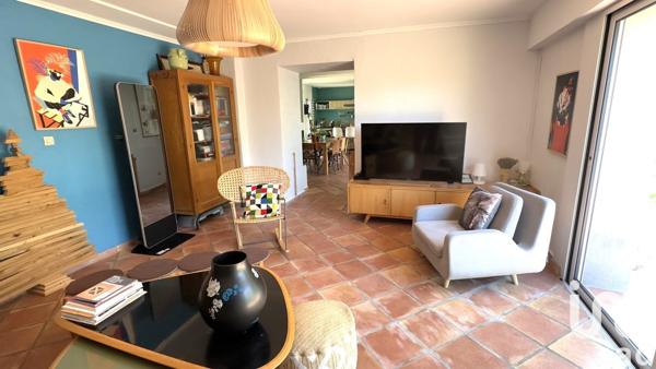 Maison 7 pièces de 204 m² à Hyères (83400)