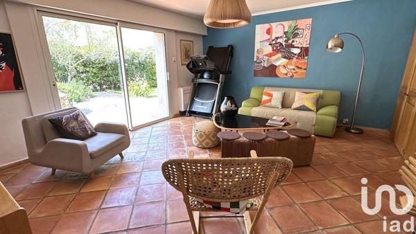 Maison 7 pièces de 204 m² à Hyères (83400)
