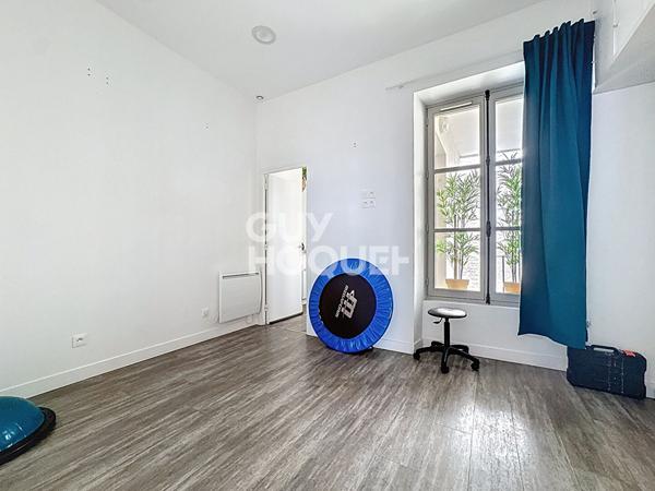 À vendre - Murs d'un local professionnel au coeur de Chantilly, Rue du Connétable