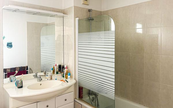 Appartement à vendre    3 pièces • 70,82 m2 Pau