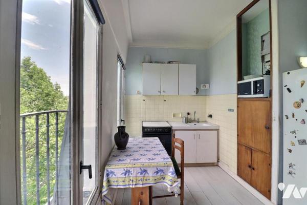 Appartement au dernier étage - Théatre des Sablons