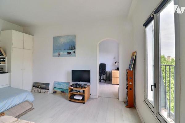 Appartement au dernier étage - Théatre des Sablons