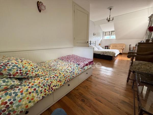 DEMEURE DE PRESTIGE FACE AUX SANCTUAIRES DE LOURDES