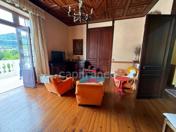 DEMEURE DE PRESTIGE FACE AUX SANCTUAIRES DE LOURDES