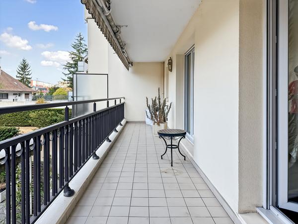 Appartement T3 Hypercentre avec Terrasse et Box