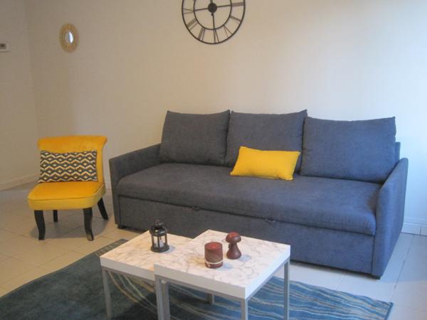 APPARTEMENT  MEUBLE  A LOUER  PROCHE CENTRE VILLE ST QUENTIN 02