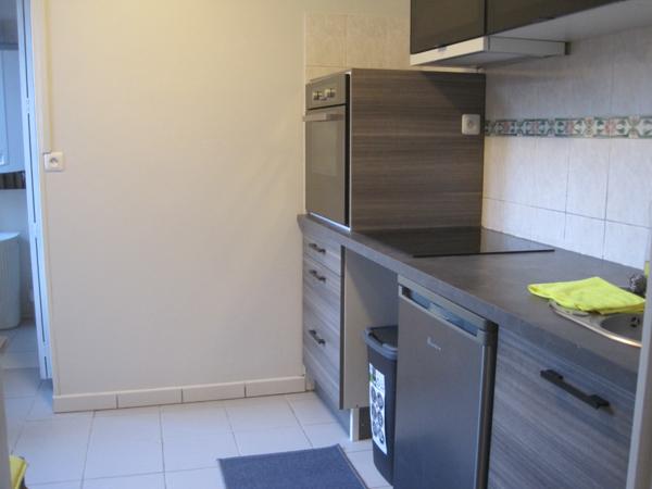 APPARTEMENT  MEUBLE  A LOUER  PROCHE CENTRE VILLE ST QUENTIN 02