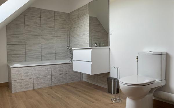 Maison à louer    3 pièces • 102,27 m2 Saint-Sébastien-de-Morsent