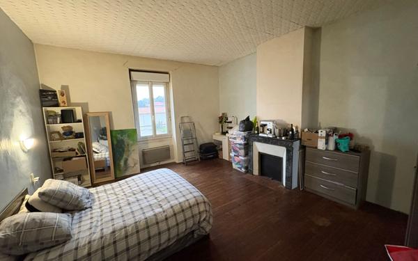Immeuble à vendre    6 pièces • 120 m2 Langon