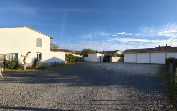 Immeuble à vendre    6 pièces • 120 m2 Langon