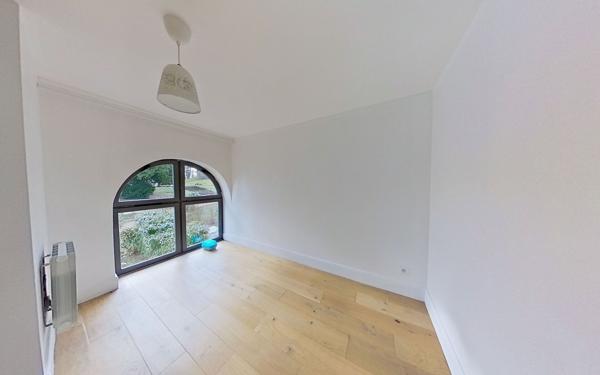 Appartement à louer    3 pièces •  Champagne-au-Mont-d'Or