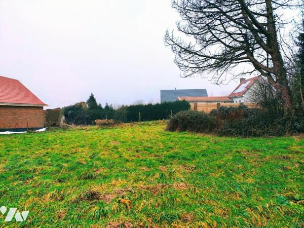 TERRAIN A BATIR SUR LA COMMUNE DE DELETTES