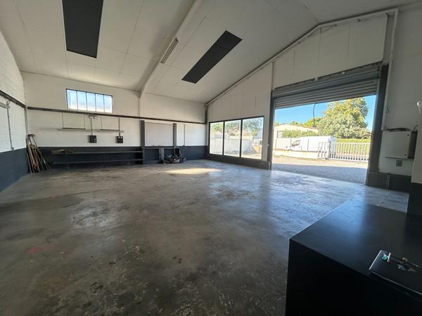 Local commercial - Peyriac De Mer -183 m2