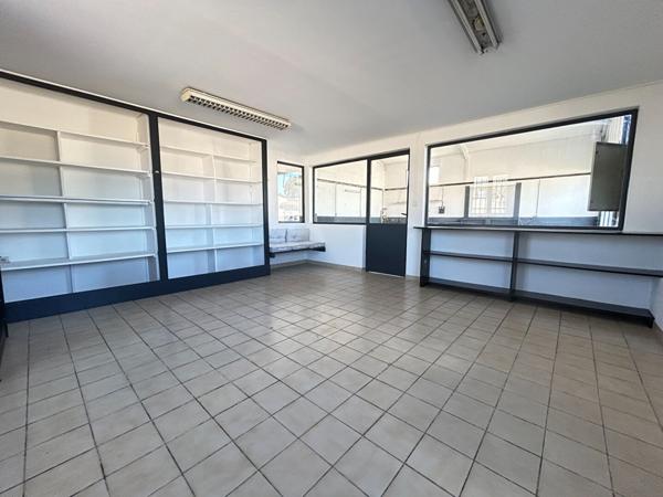 Local commercial - Peyriac De Mer -183 m2