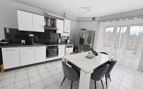 Appartement à vendre    4 pièces • 98 m2 Bourg-lès-Valence
