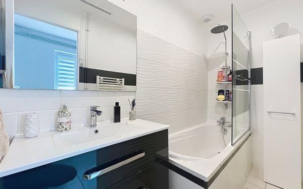 Appartement à vendre    4 pièces • 98 m2 Bourg-lès-Valence