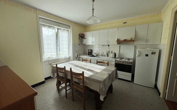 Maison à vendre    6 pièces •  Saint-Renan