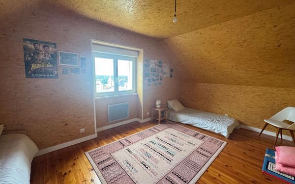 Maison à vendre    6 pièces •  Saint-Renan