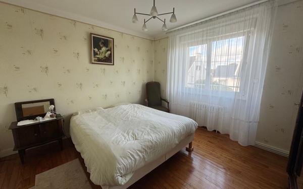 Maison à vendre    6 pièces •  Saint-Renan