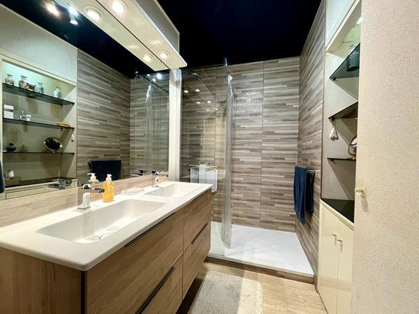 T4  Face MER - La Baule / proche de GAULLE