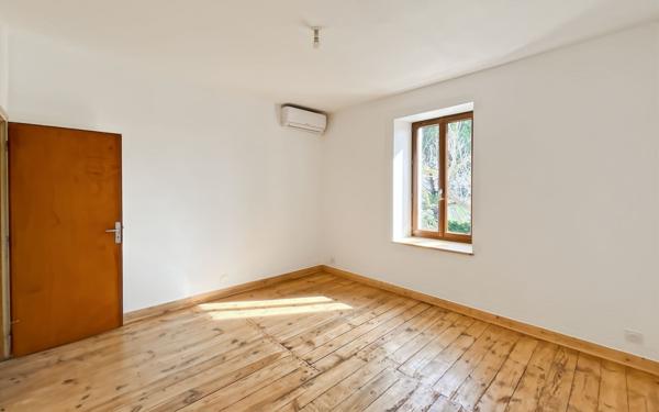 Maison à vendre    5 pièces •  Béziers