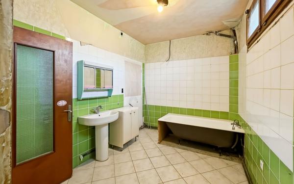 Maison à vendre    5 pièces •  Béziers